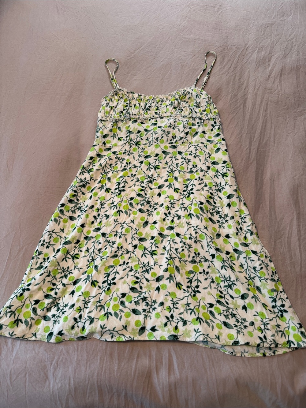 Urban Outfitters Girls Cream Dress with Green Leaf Print (31)